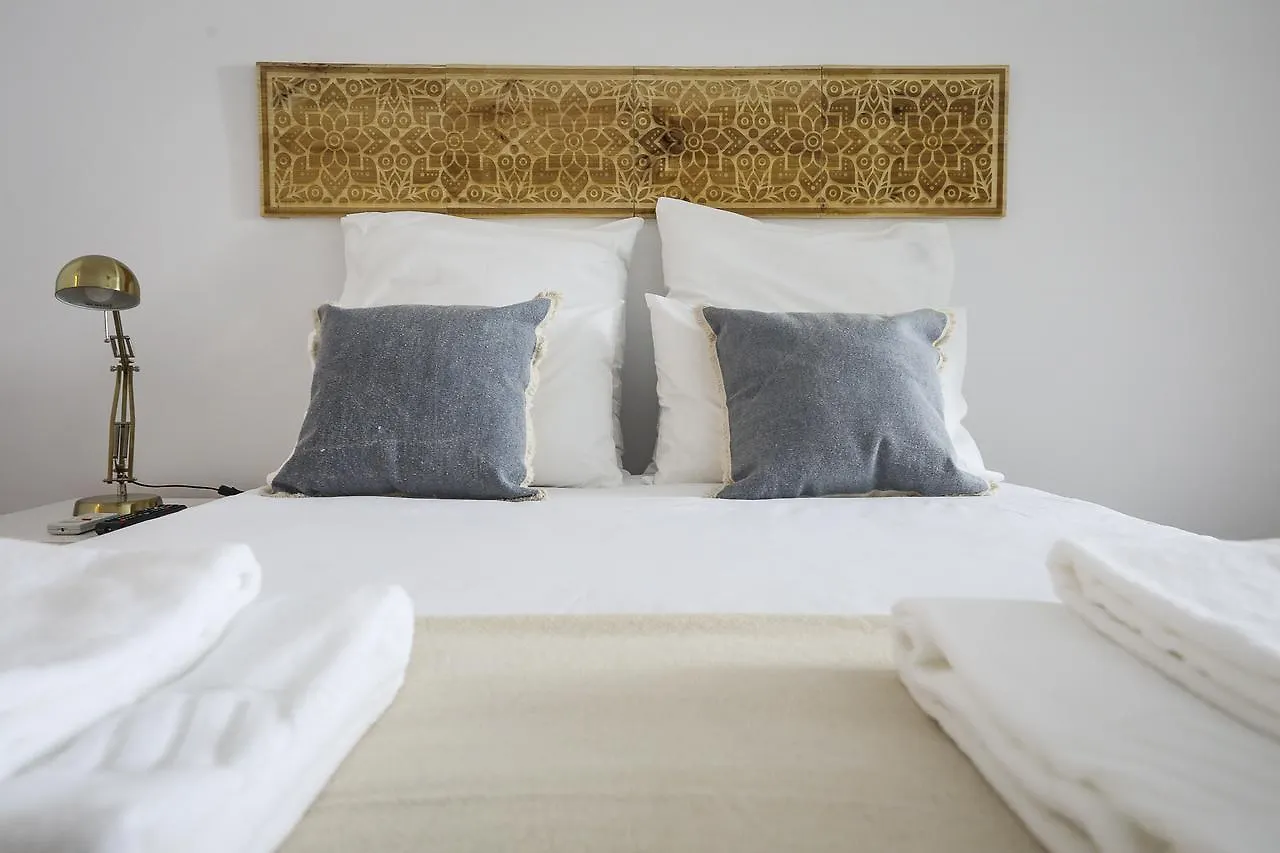 Guest house 67 Suites Lisbon