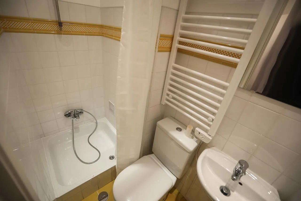 67 Suites Lisbon Guest house