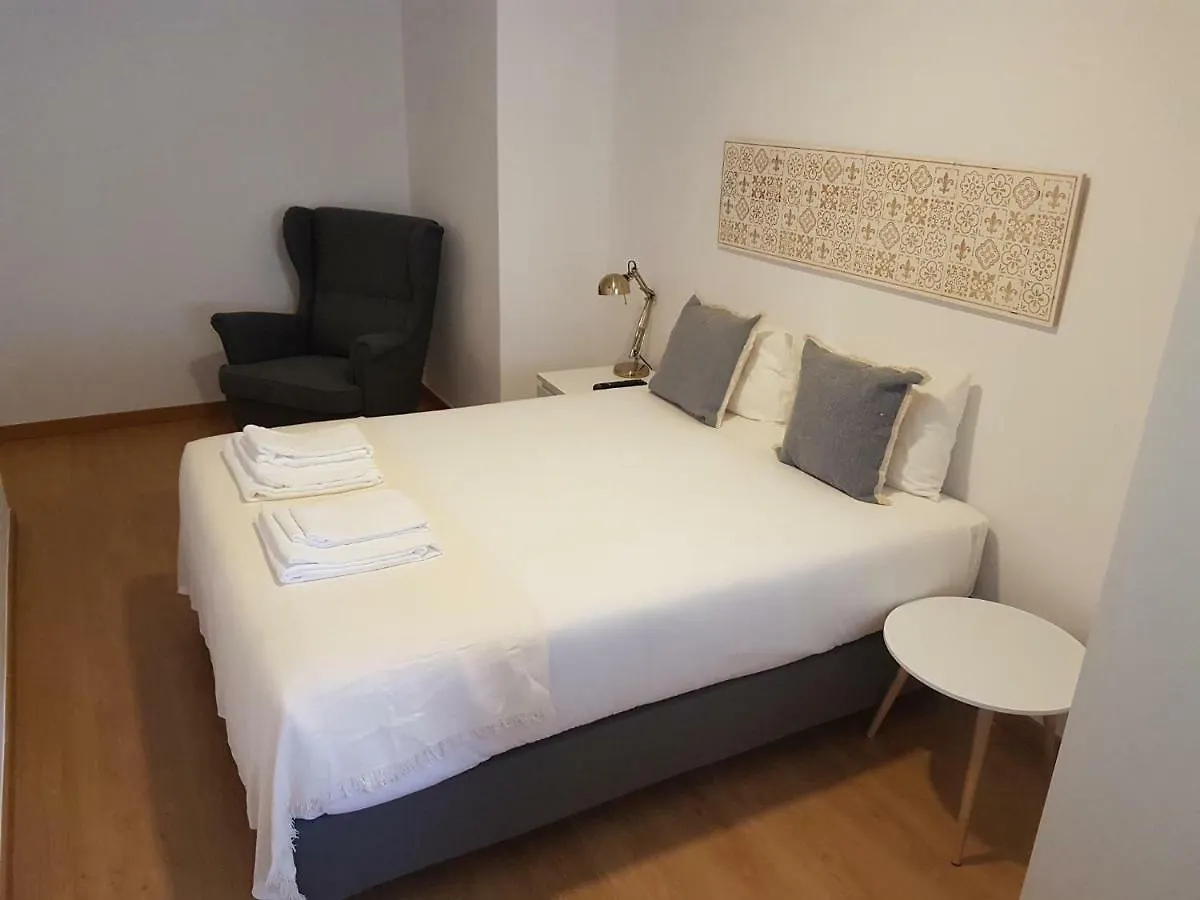 67 Suites Lisbon 3*,